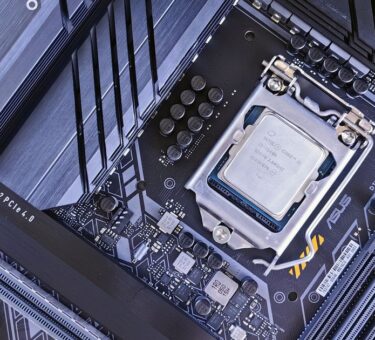 Motherboard M.2 PCIe 4.0 slot beside the processor socket, the hardware behind the difference between NVMe SSD and SATA SSD